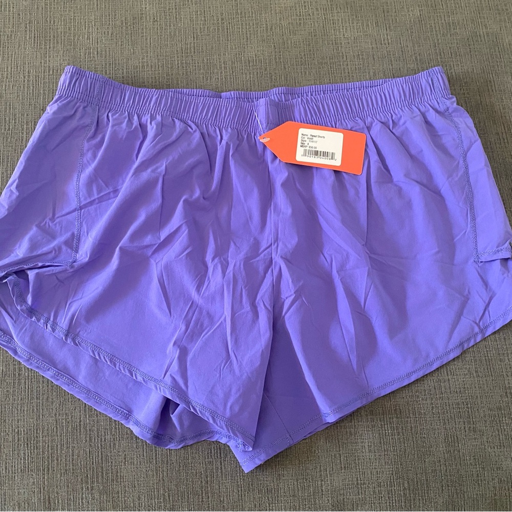Oiselle flyout shorts NWT
